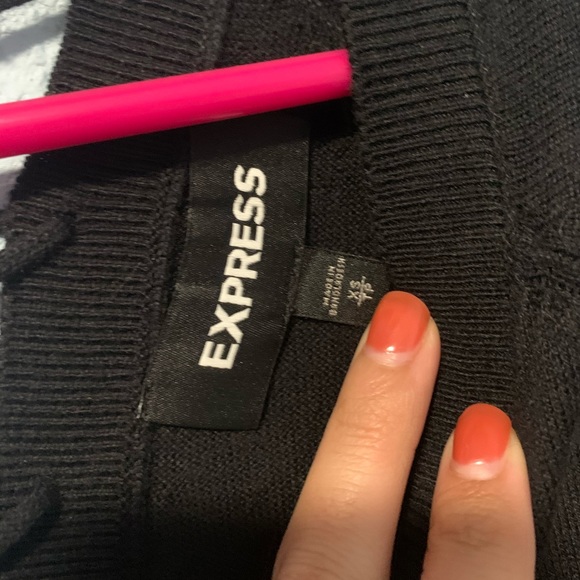Express Sweater - Picture 3 of 3